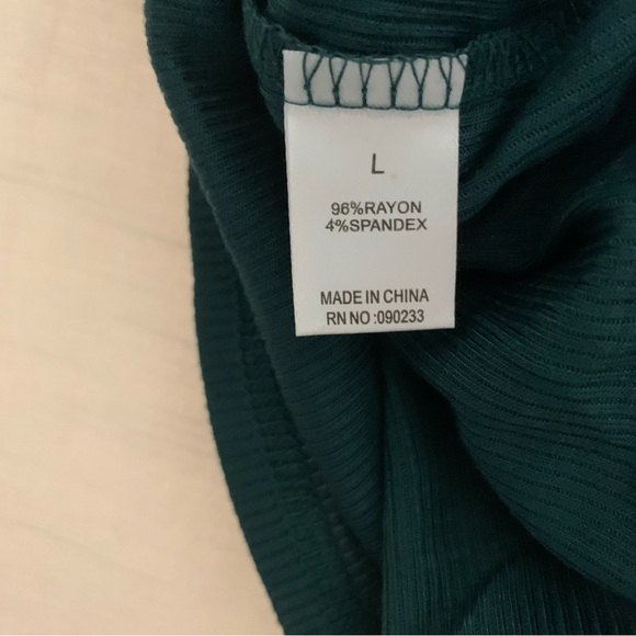 PS Basics by Pacsun 
Forest Green Ribbed Cropped T-Shirt NWT - Picture 9 of 10